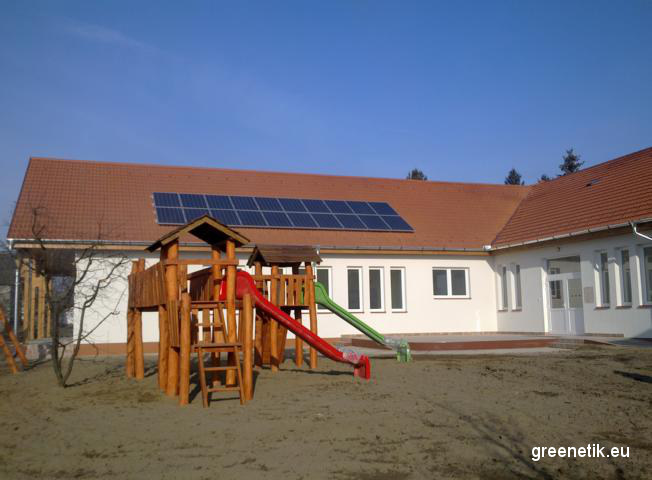 Szatmárcsekei ház, napelemmel